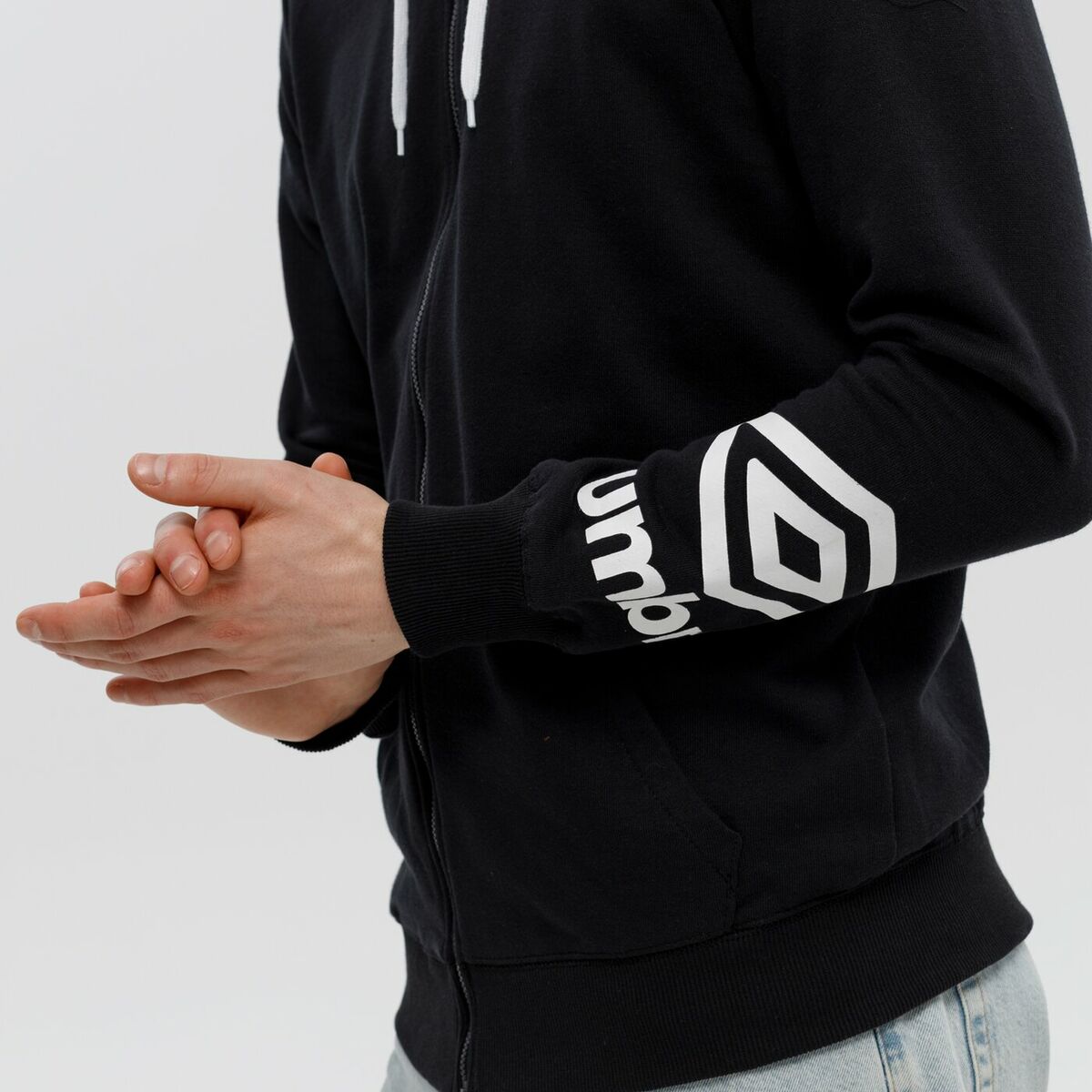 Sudadera con Capucha Hombre FW TERRACE ZIP HOODIE Umbro 66063U 060 Negro - Vista 3